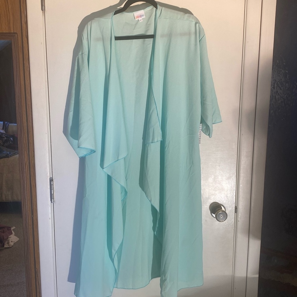 Woman’s LulaRoe Shirley lot of 2